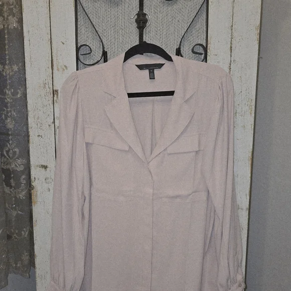 White House Black Market Blush Pink Blouse - Picture 2 of 8